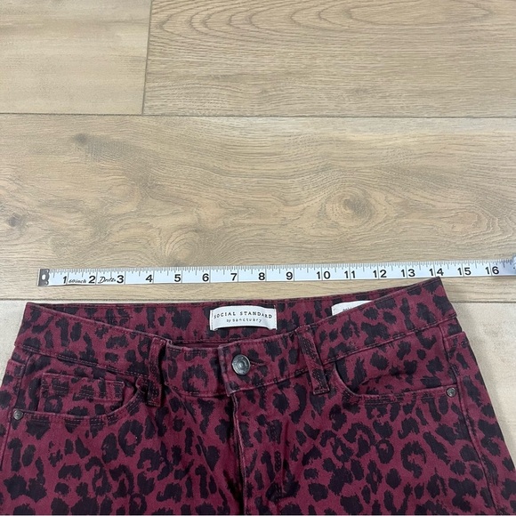 Social Standard by Sanctuary Leopard Cheetah Print Maroon and Black Pants Skinny - Picture 5 of 12
